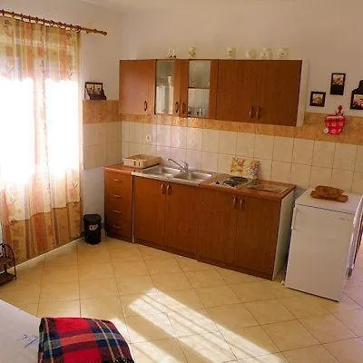 Ana Apartment