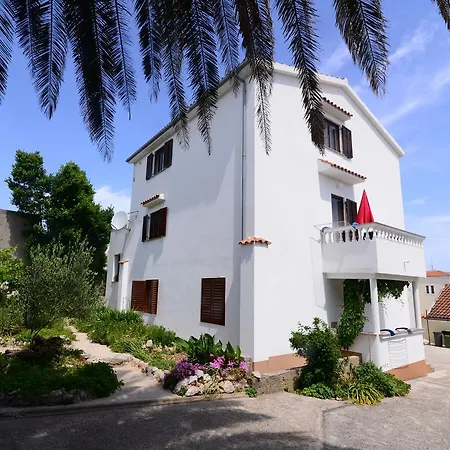 Apartment Ana